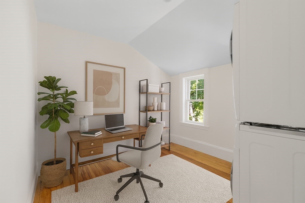 105 Fayerweather St # 2