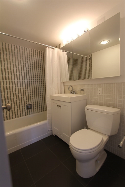 29 Concord Ave # 715