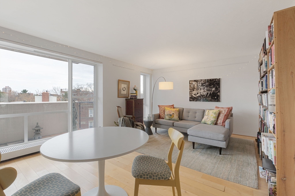 29 Concord Ave # 715