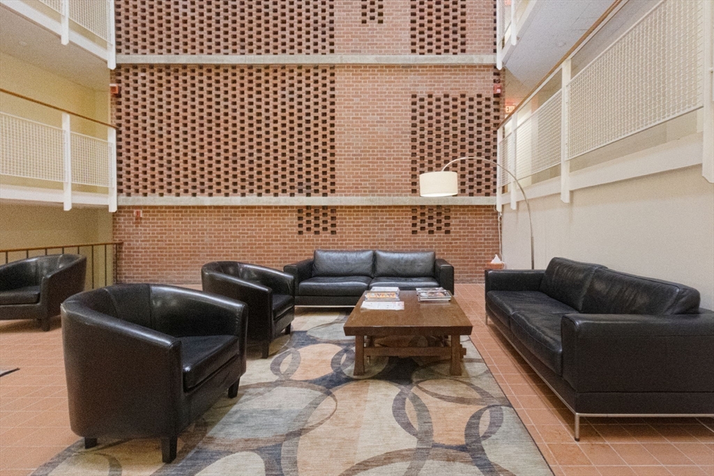 29 Concord Ave # 715