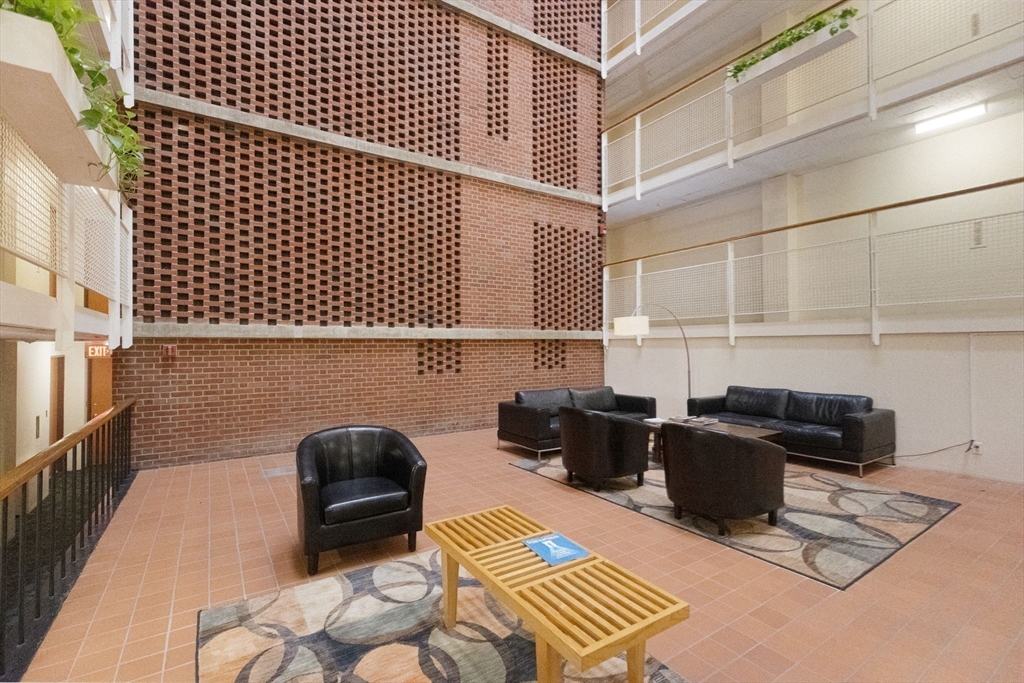 29 Concord Ave # 715