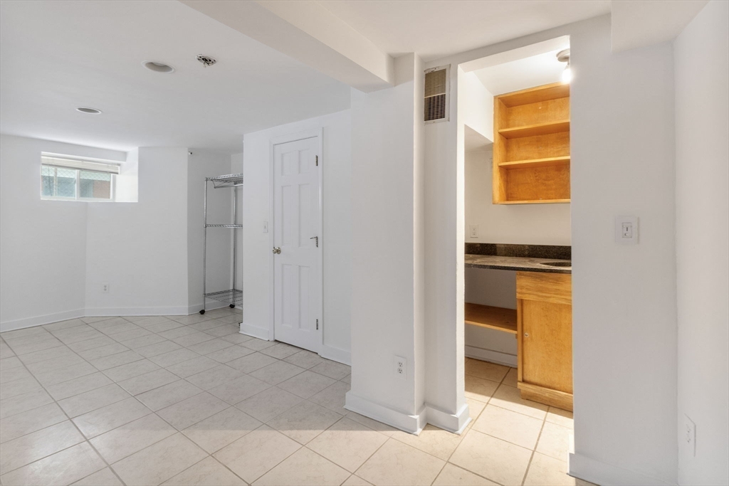 114 Trowbridge # 1