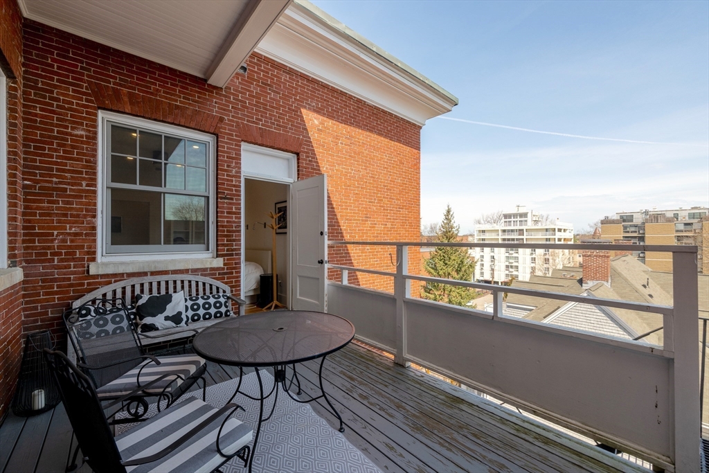 371 Harvard Street # 4B