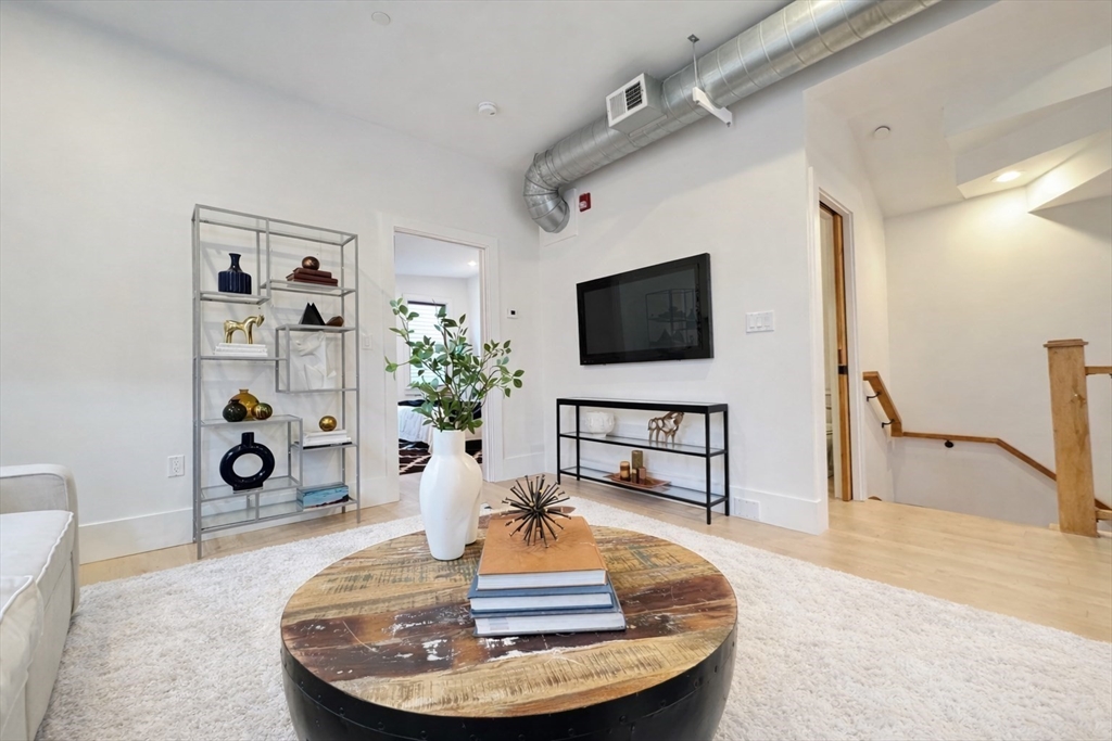 51 Market Street # 2