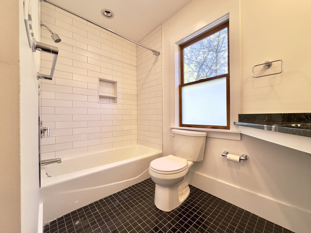 51 Market Street # 2