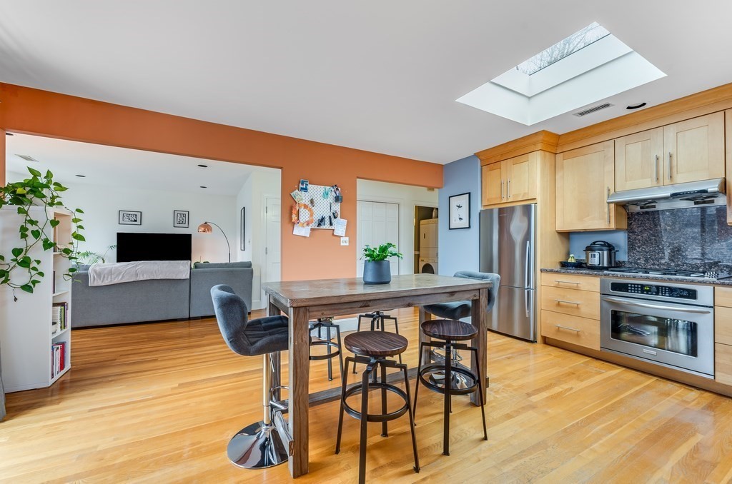 28 Surrey Street # 3