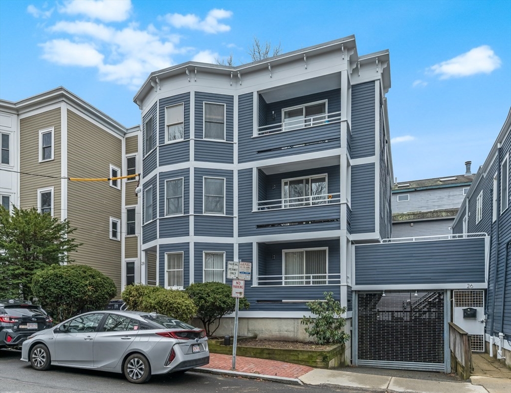 28 Surrey Street # 3