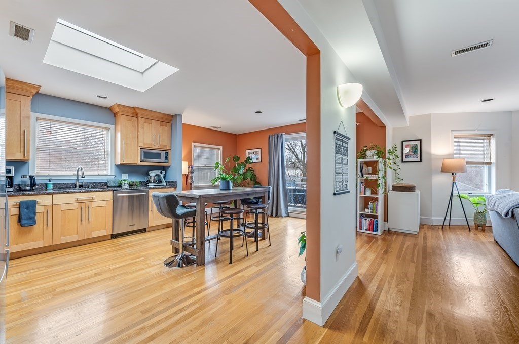 28 Surrey Street # 3