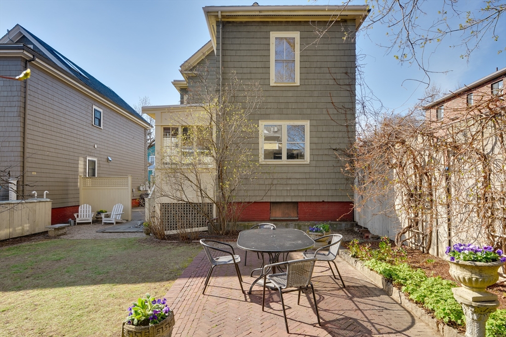20 Cameron Avenue