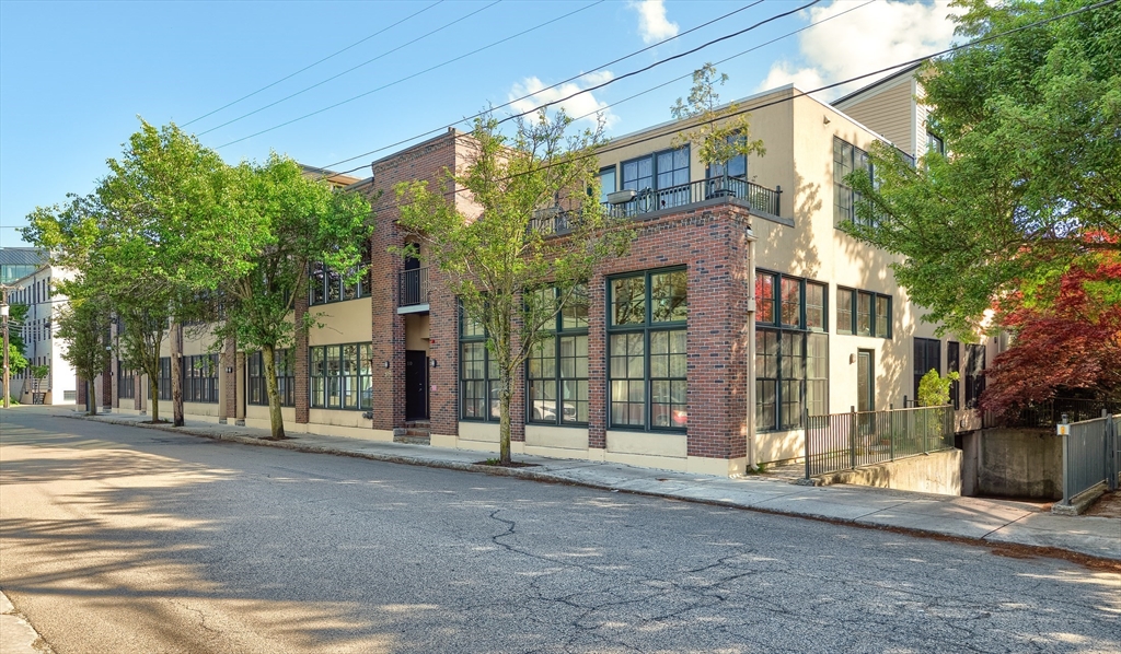 100 Erie Street # 10