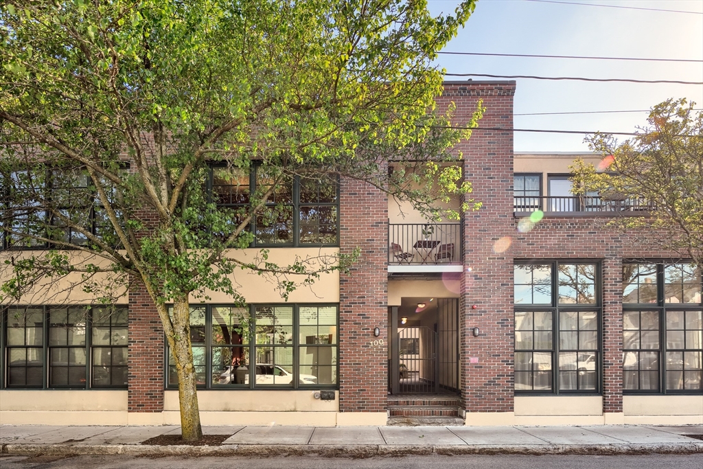 100 Erie Street # 10