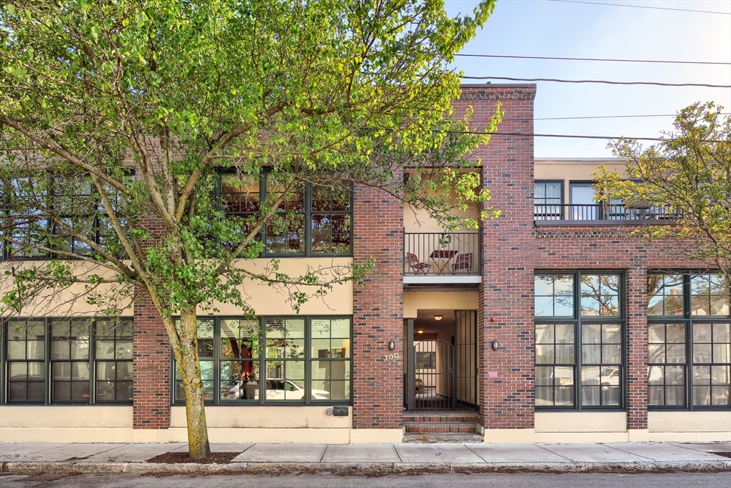 100 Erie Street # 10