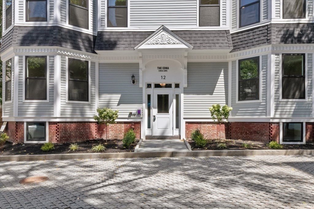 12 Arnold Circle # 6