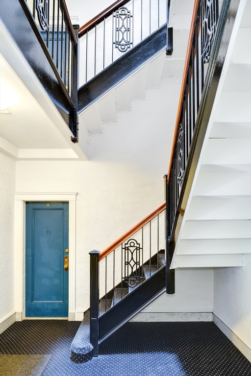 19-21 Shepard Street # 2
