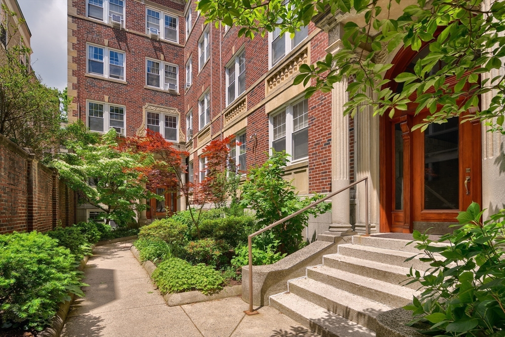 19-21 Shepard Street # 2