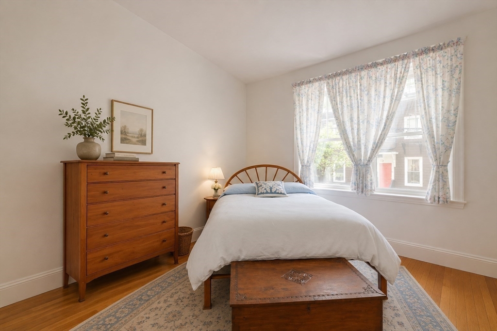 19-21 Shepard Street # 2