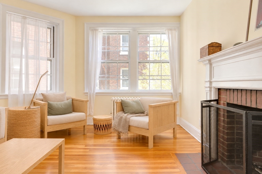 41 Bowdoin Street # 28