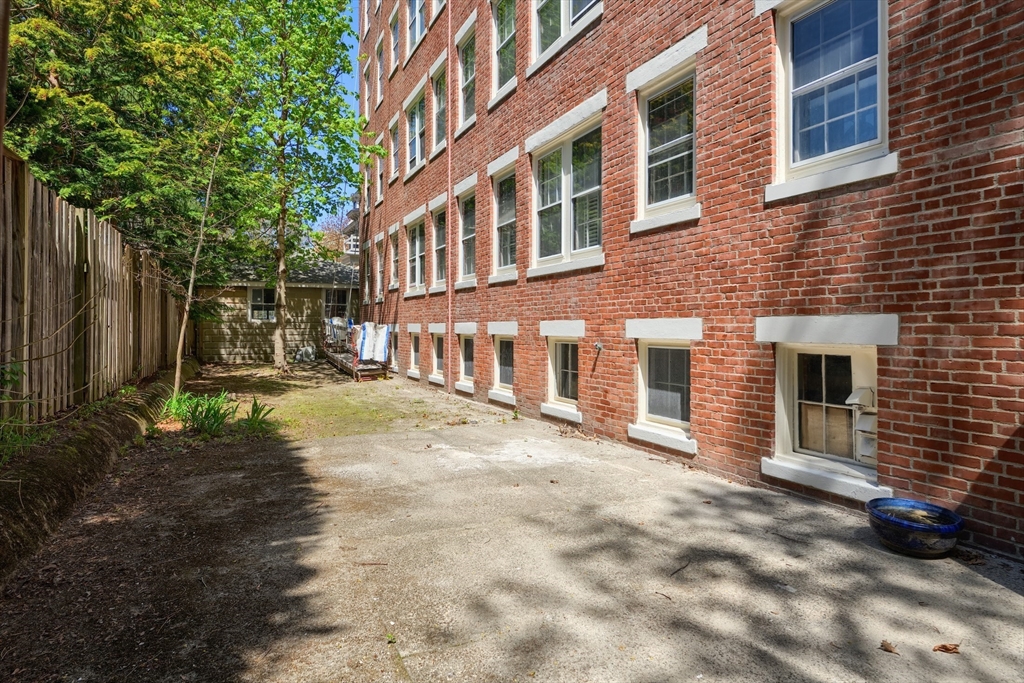 41 Bowdoin Street # 28