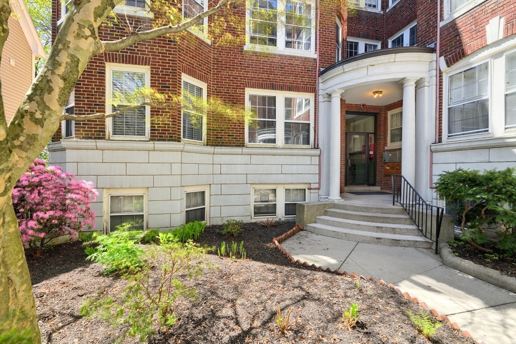 41 Bowdoin Street # 28