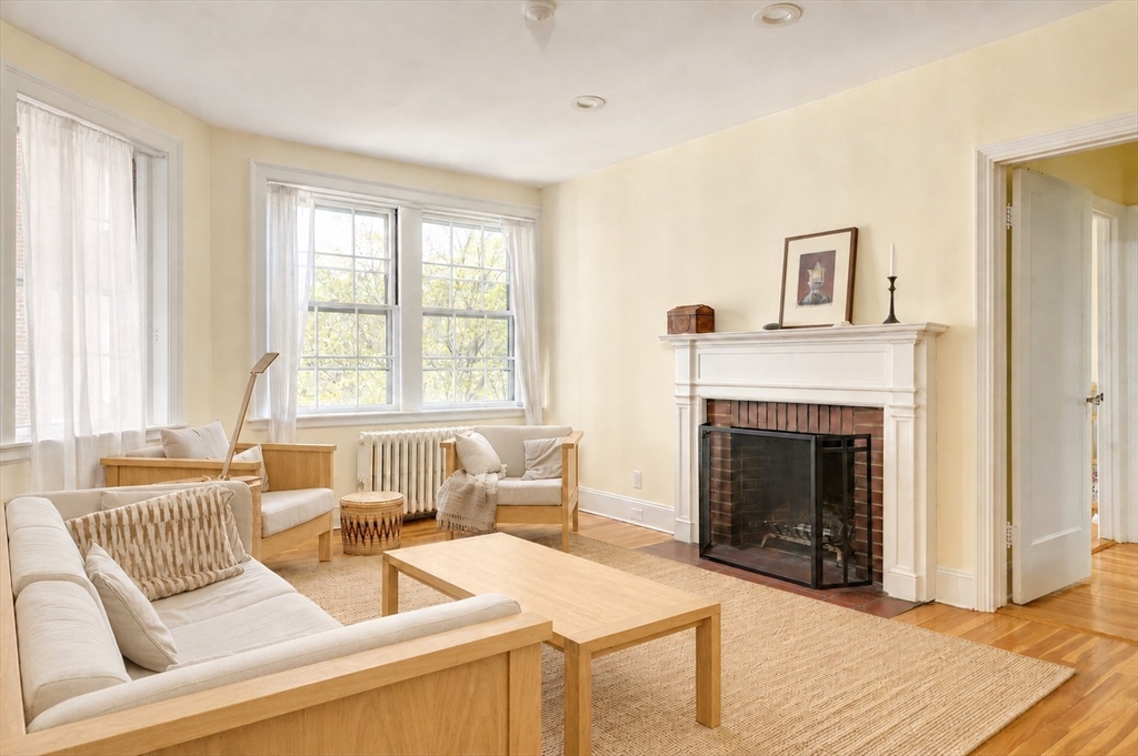 41 Bowdoin Street # 28