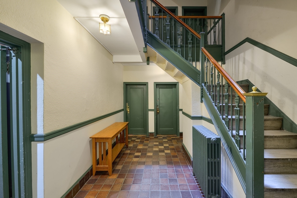 41 Bowdoin Street # 28