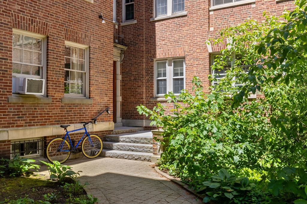 21 Chauncy St # 21