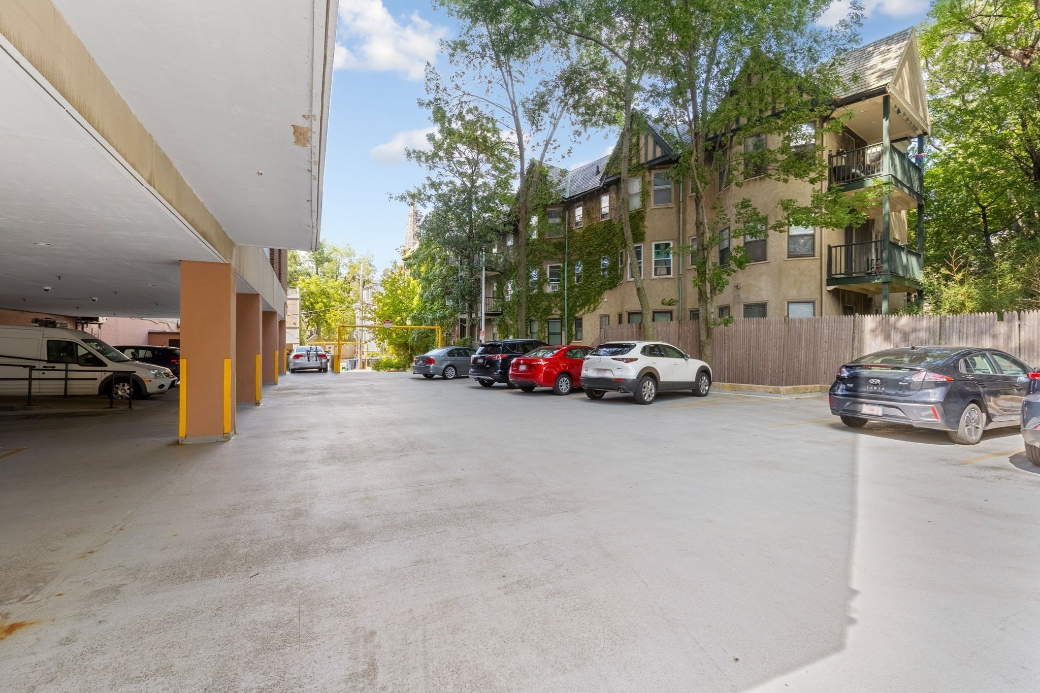 1105 Massachusetts Ave # 9D