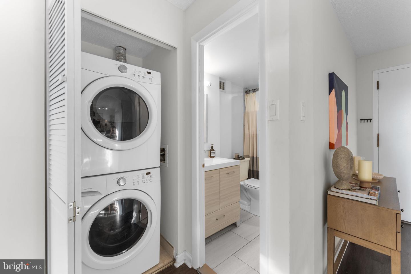 2141 P St NW #306