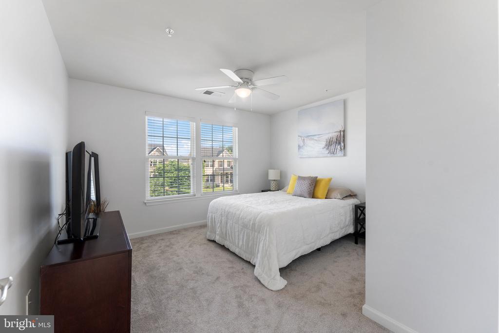 9028 Carthage Ct