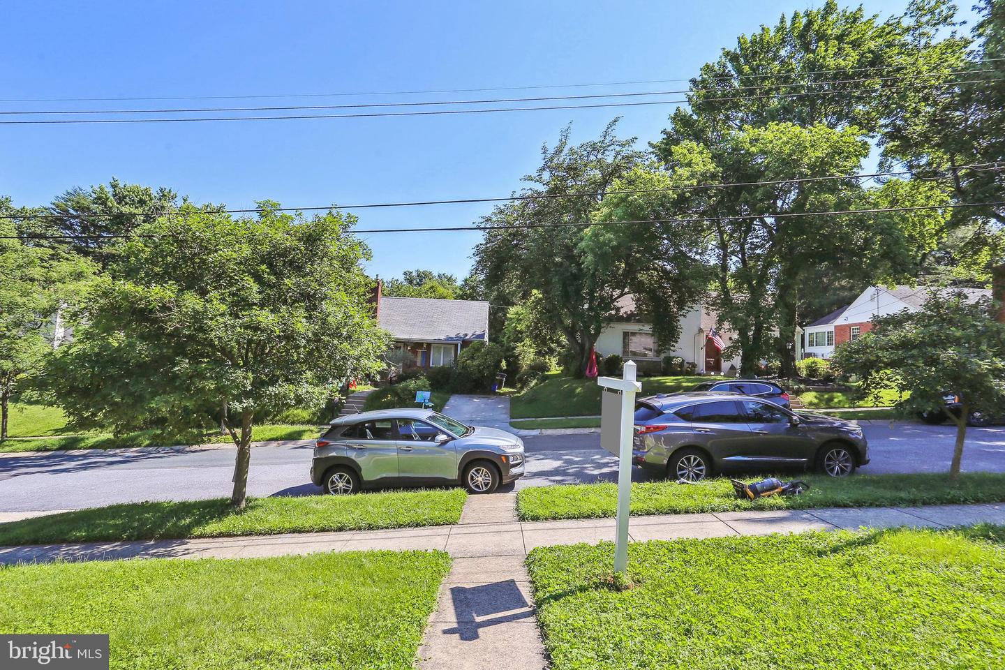 10006 CRESTWOOD ROAD