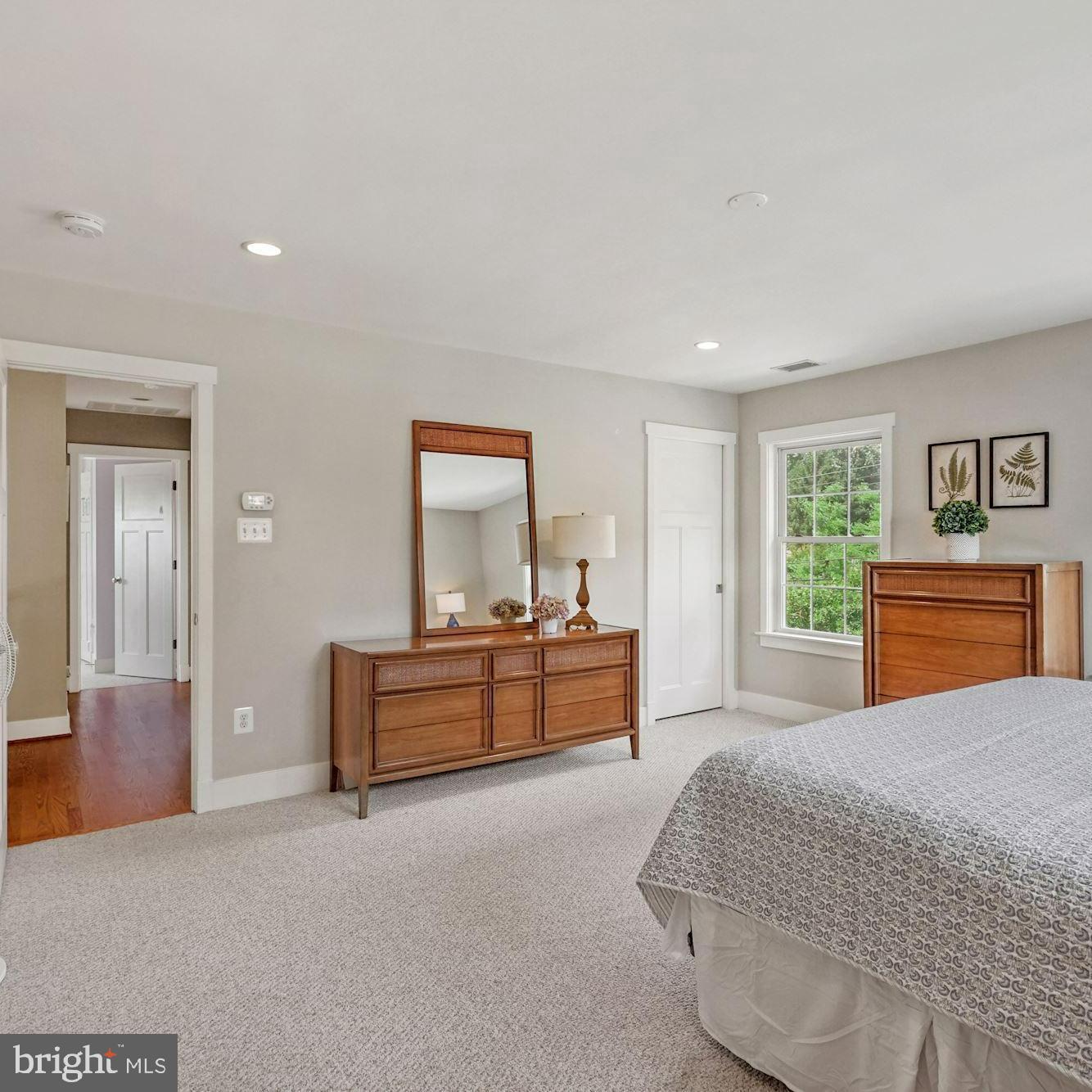 10006 CRESTWOOD ROAD