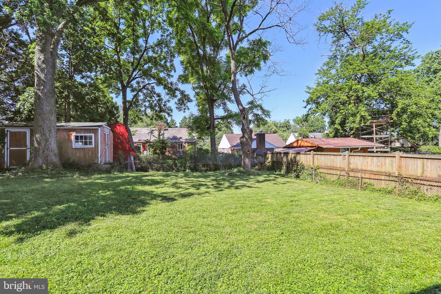 10006 CRESTWOOD ROAD