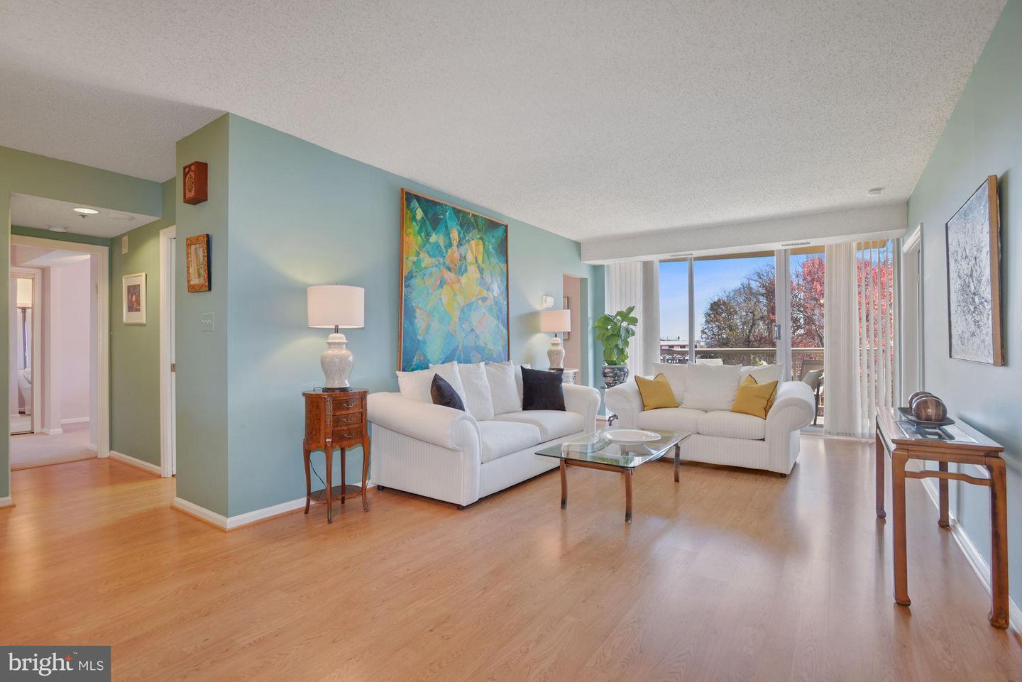 5800 NICHOLSON LANE Unit: 1-508