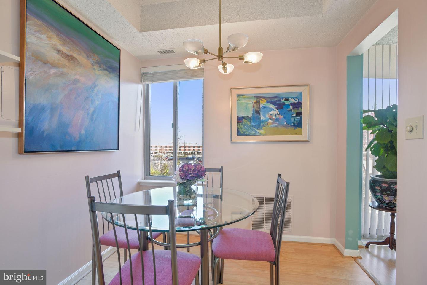 5800 NICHOLSON LANE Unit: 1-508