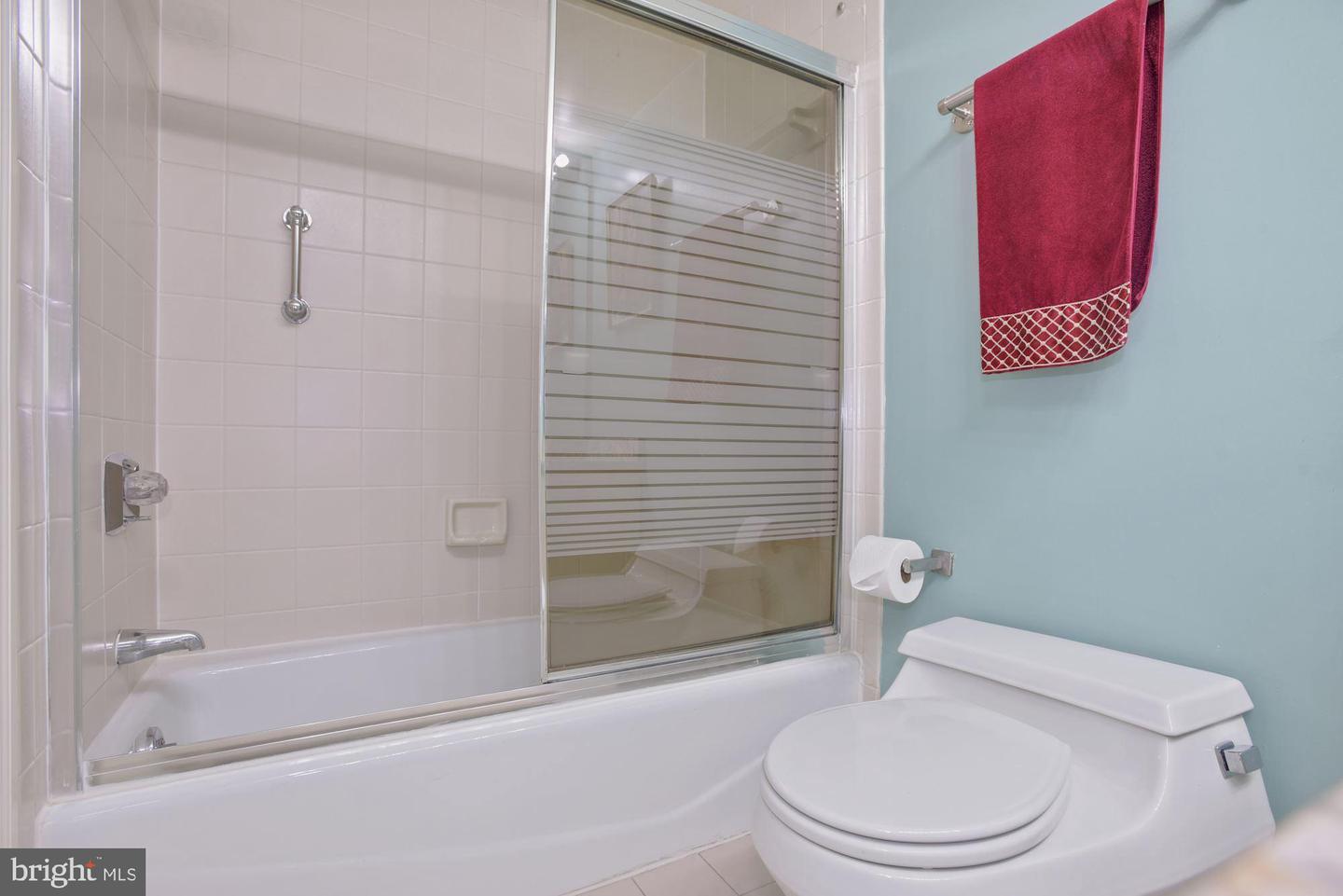 5800 NICHOLSON LANE Unit: 1-508