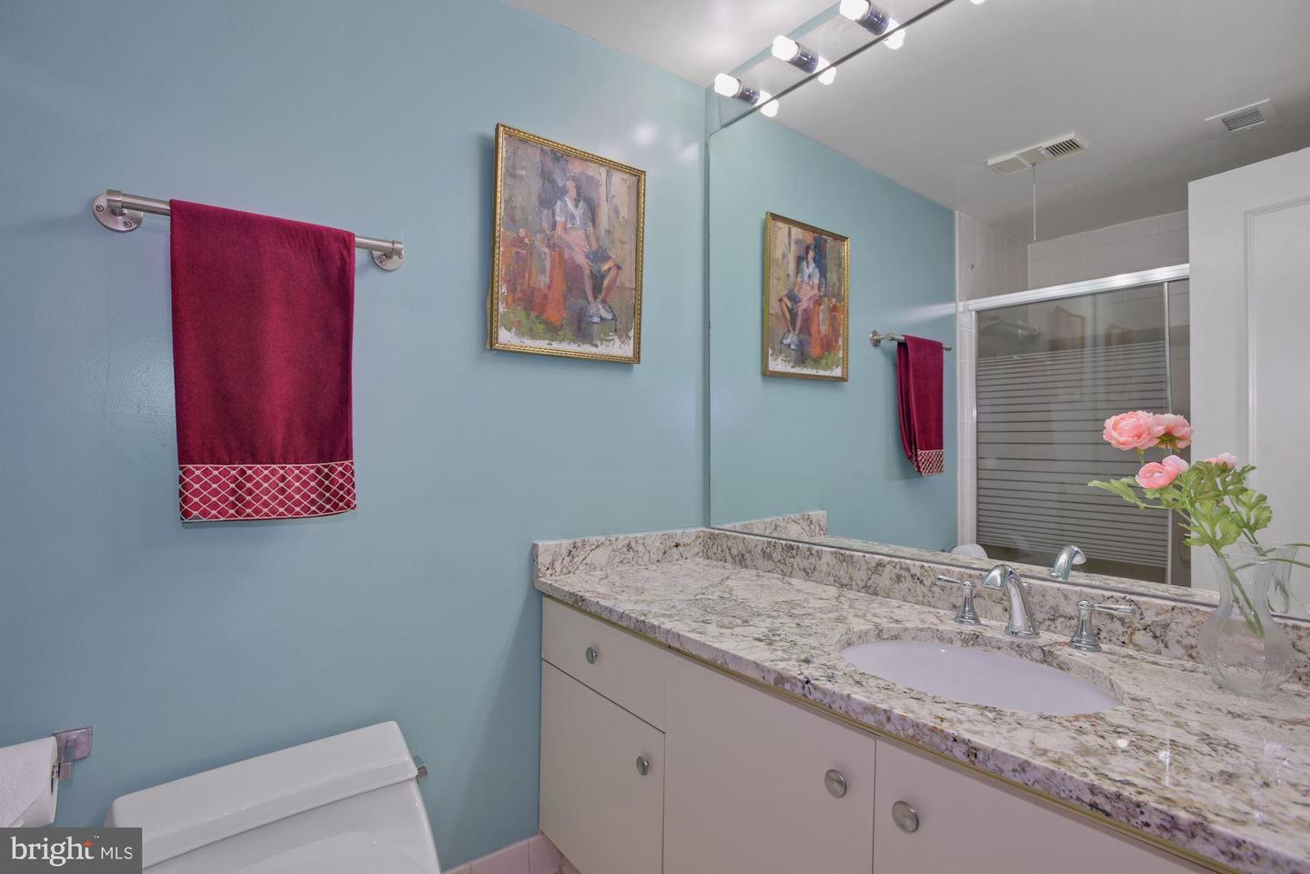 5800 NICHOLSON LANE Unit: 1-508