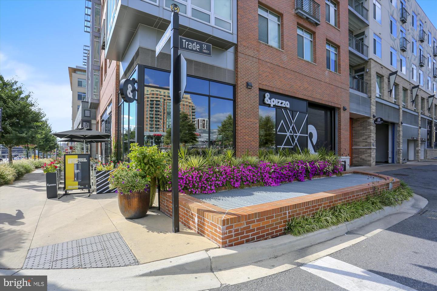 5800 NICHOLSON LANE Unit: 1-508
