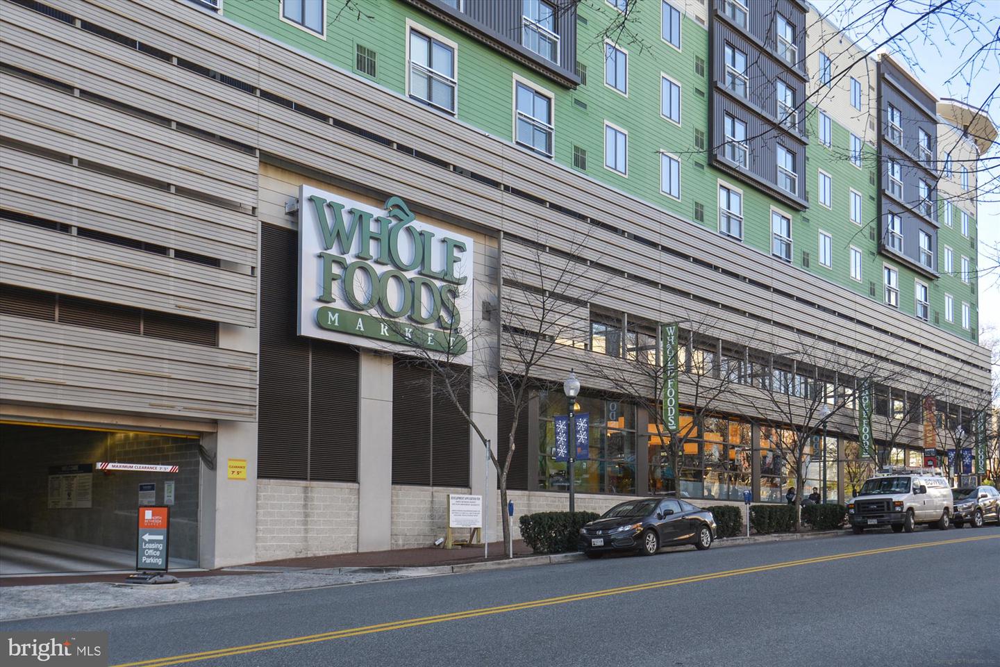 5800 NICHOLSON LANE Unit: 1-508