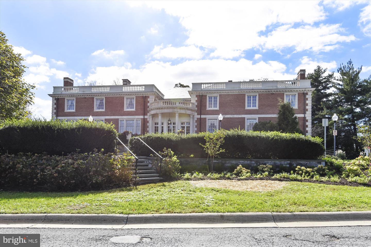 5800 NICHOLSON LANE Unit: 1-508