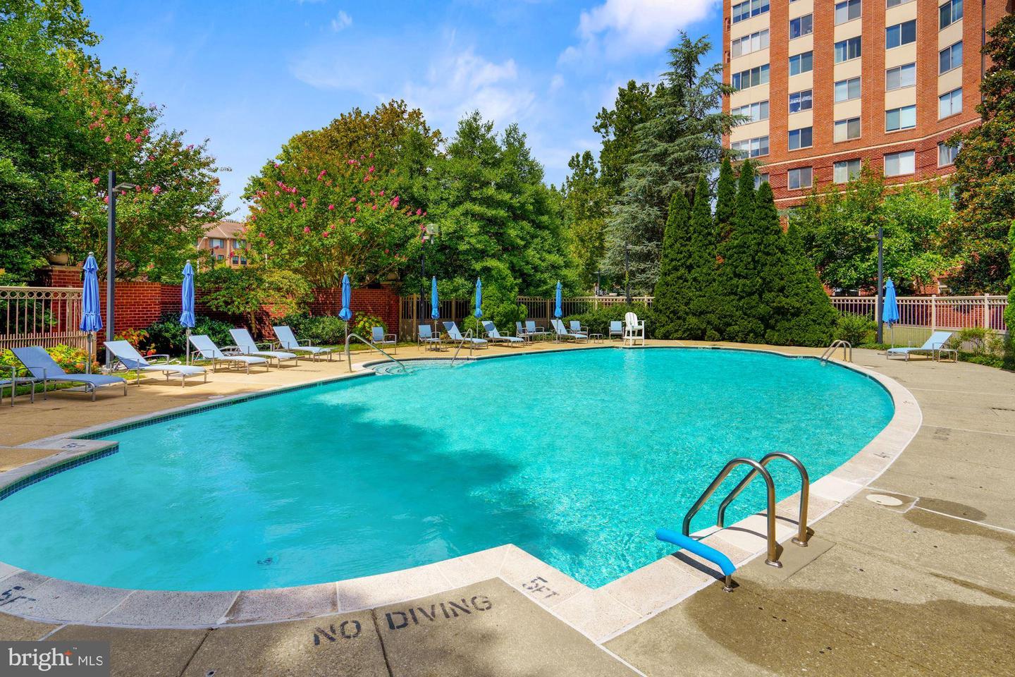 5800 NICHOLSON LANE Unit: 1-508