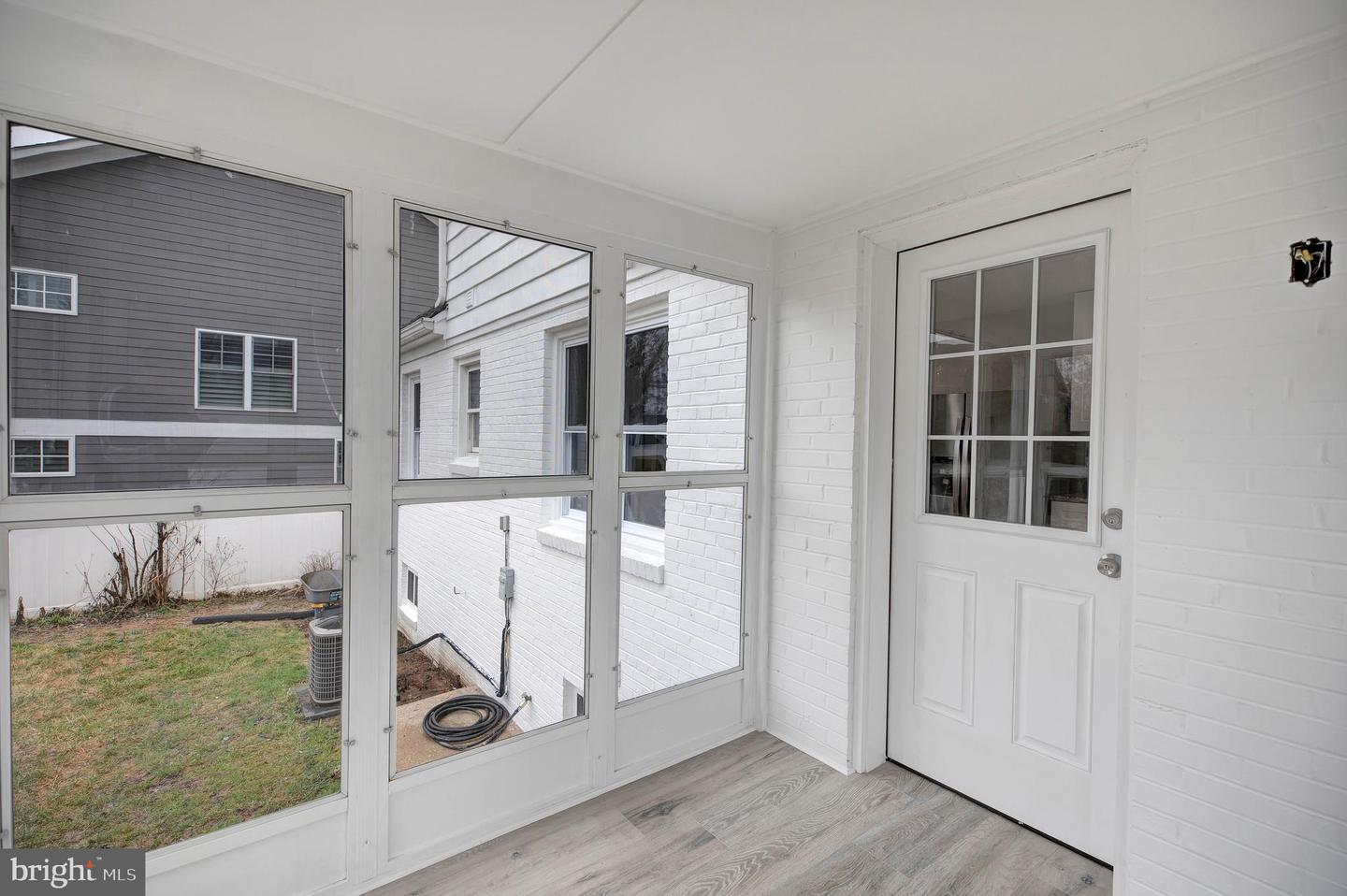 5913 IPSWICH ROAD