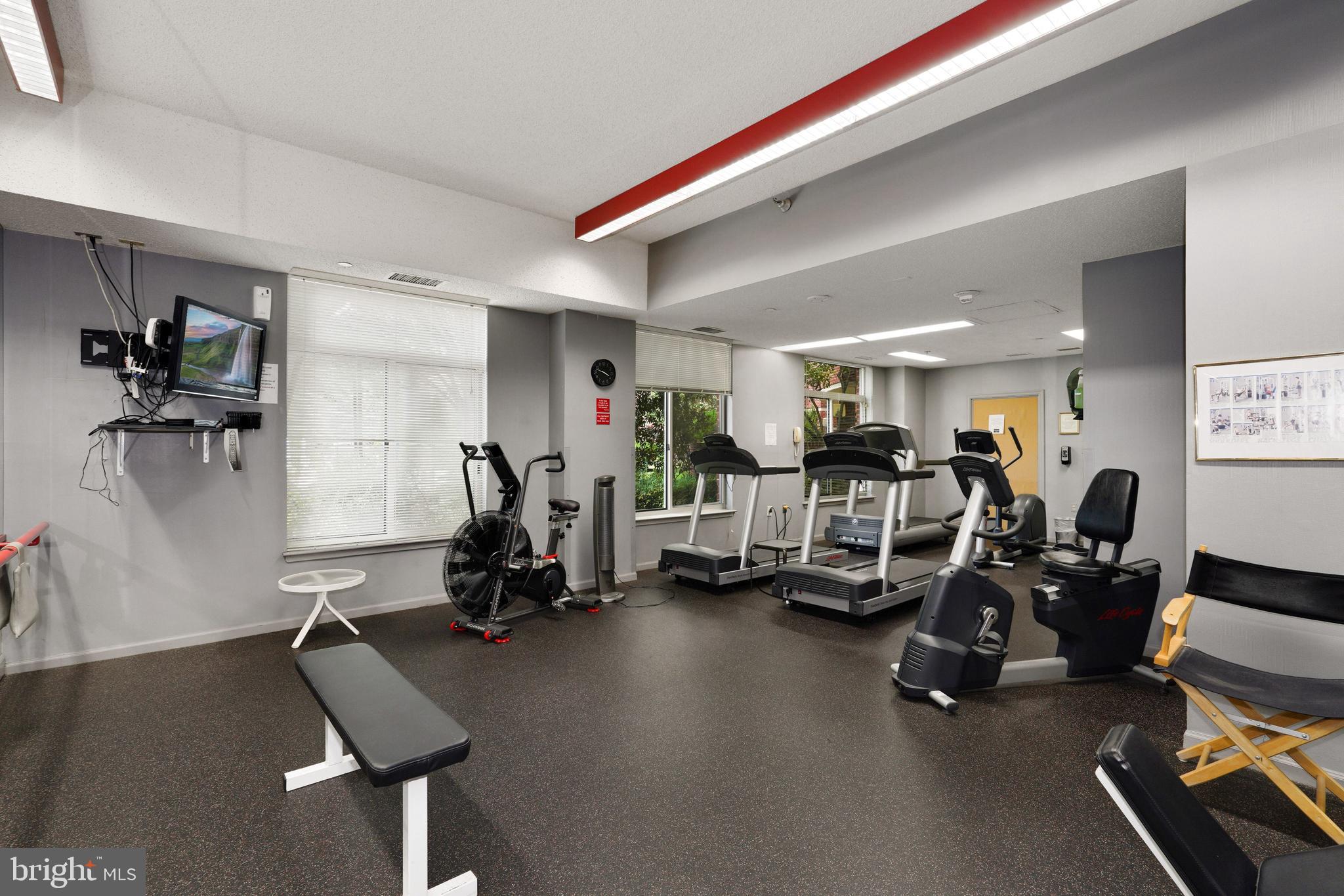 5802 Nicholson LANE Unit: 2-306