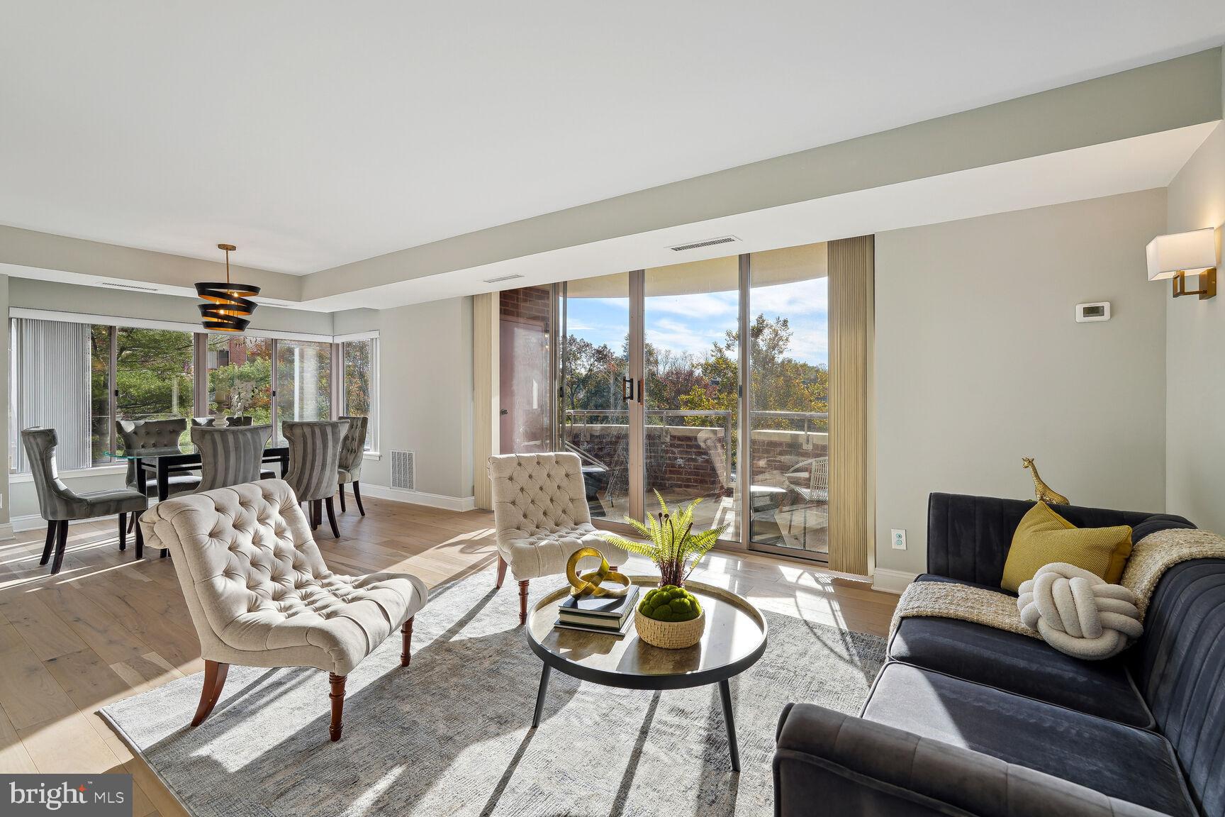 5802 Nicholson LANE Unit: 2-306