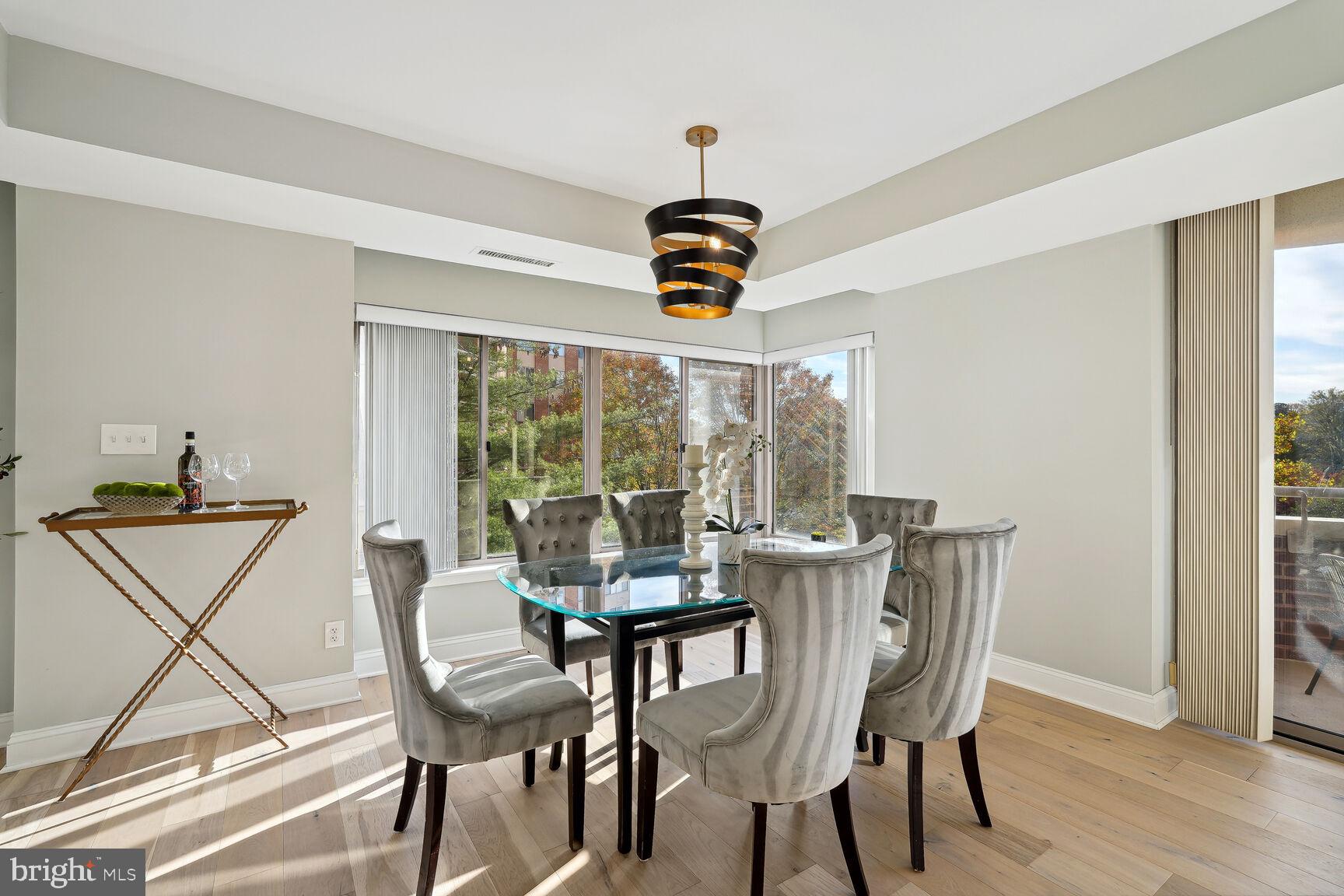 5802 Nicholson LANE Unit: 2-306