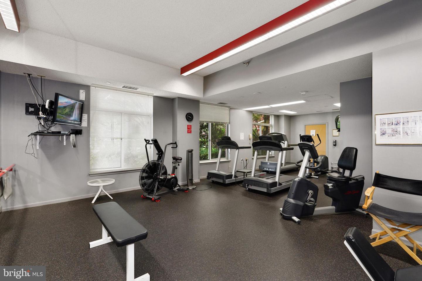 5802 Nicholson LANE Unit: 2-306
