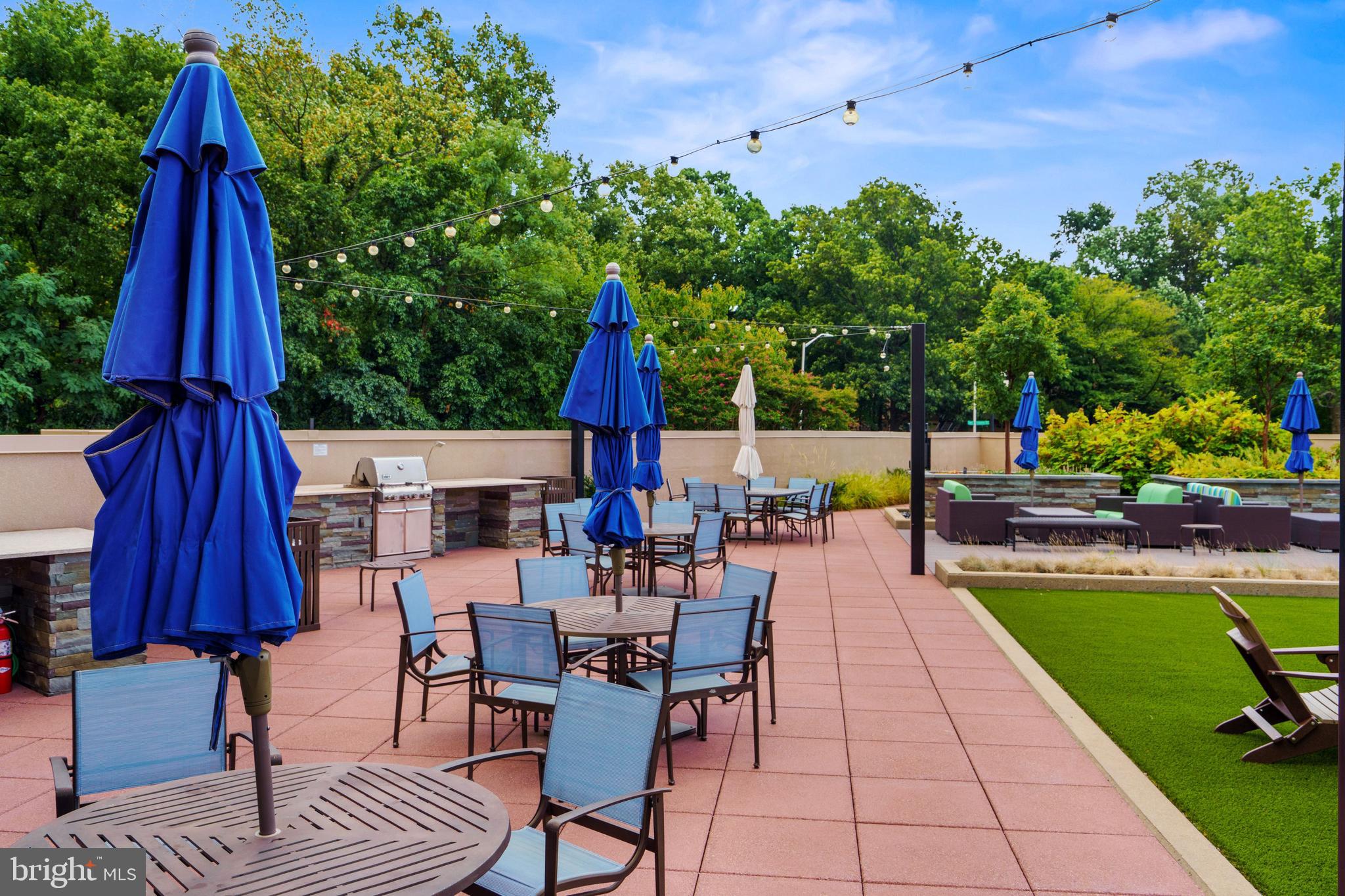 5802 Nicholson LANE Unit: 2-306