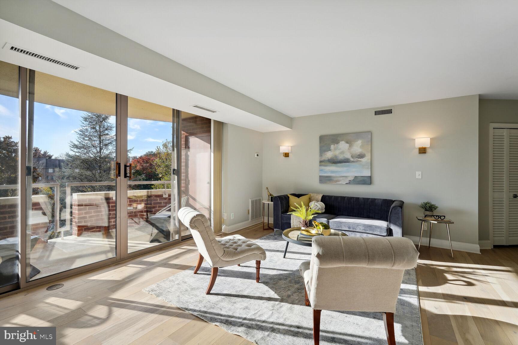 5802 Nicholson LANE Unit: 2-306