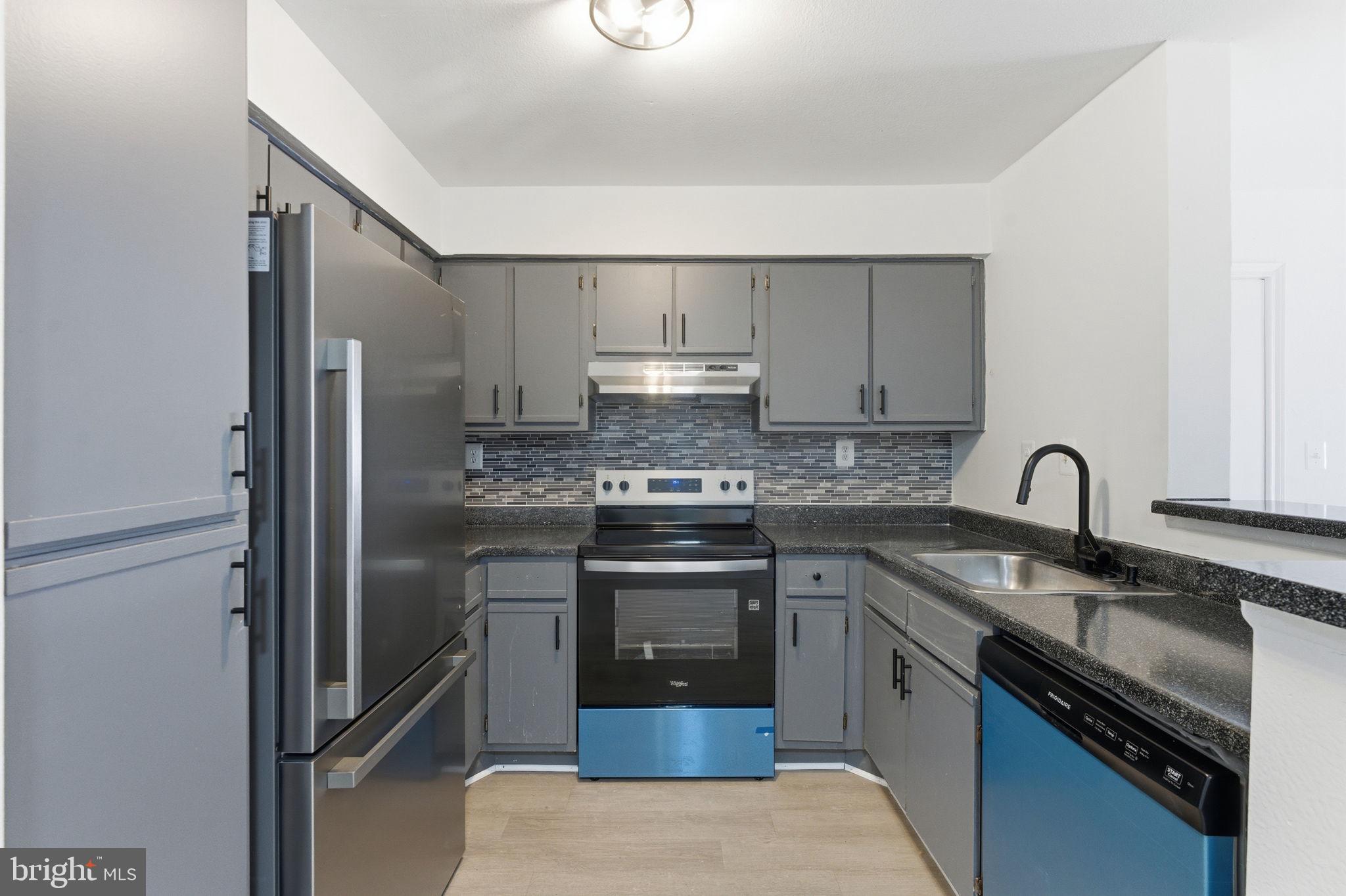 9900 BOYSENBERRY WAY 268-4