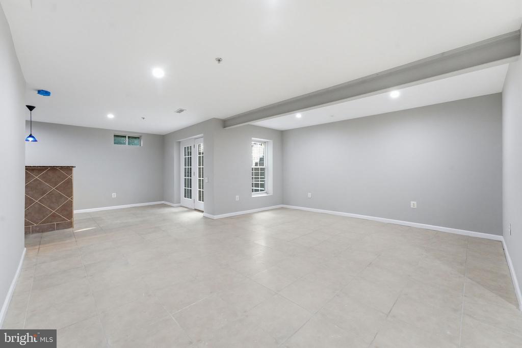 101 JERSEY LANE