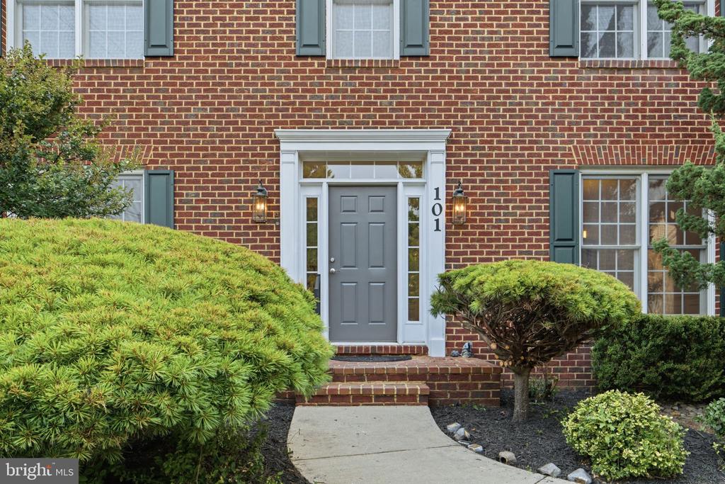 101 JERSEY LANE